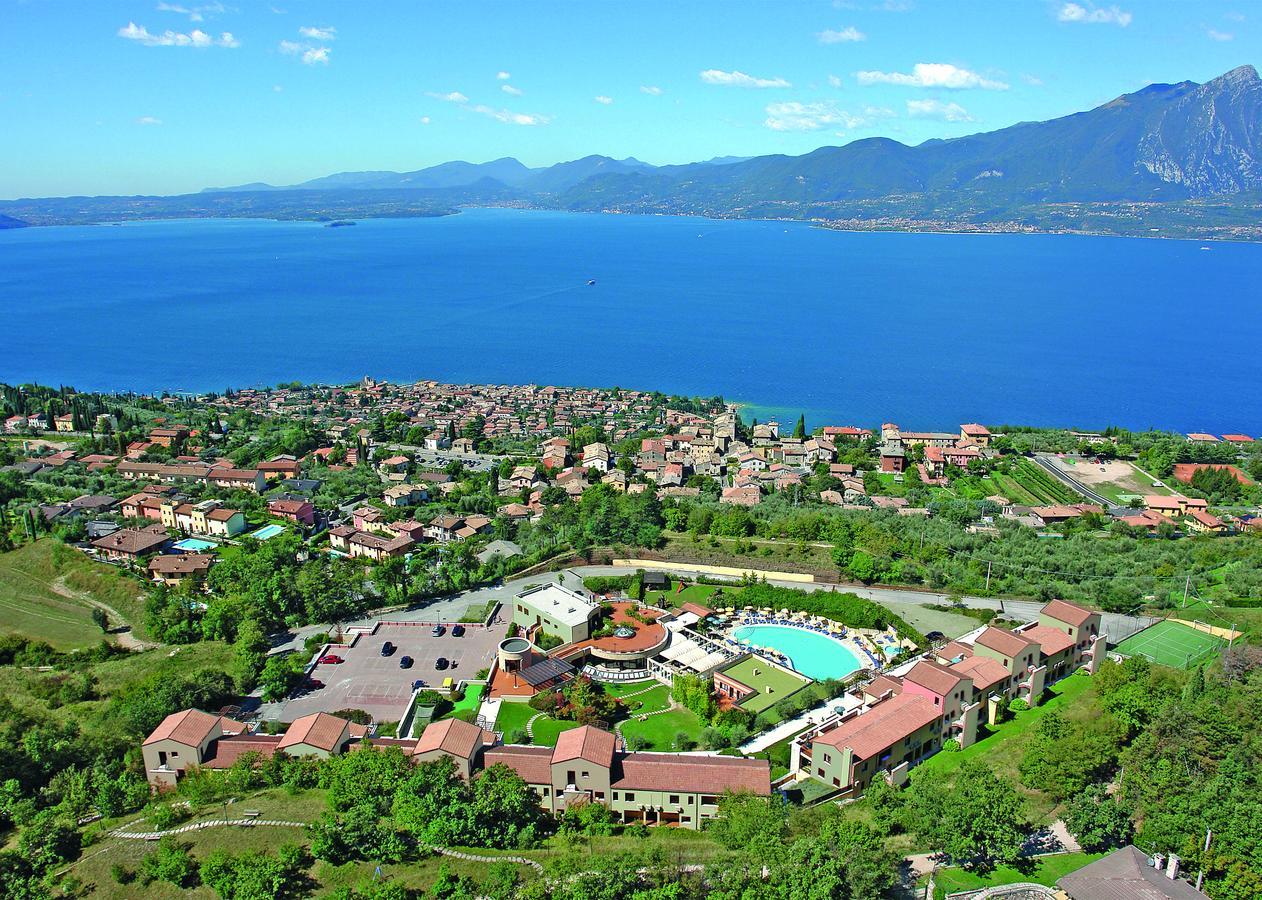 Le Torri Del Garda Familyspa Resort Torri Del Benaco Zewnętrze zdjęcie